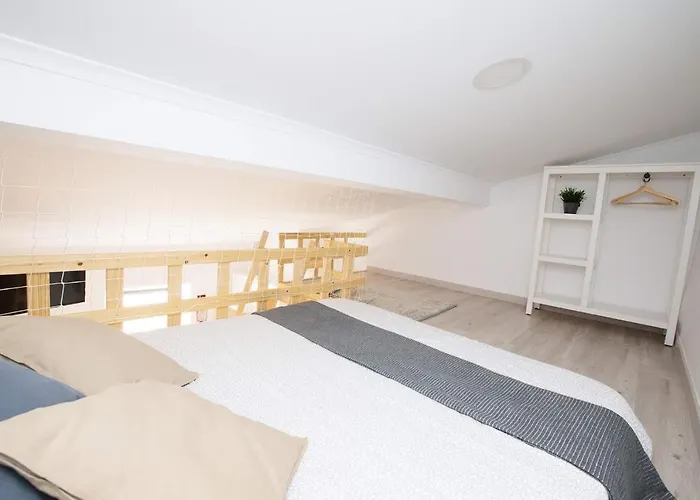 E5tudio Esq. Apartamento *